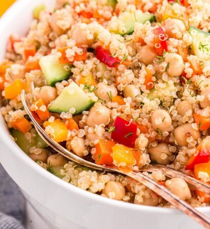 Easy Quinoa Chickpea Bowl – 30-Minute Healthy Lunch