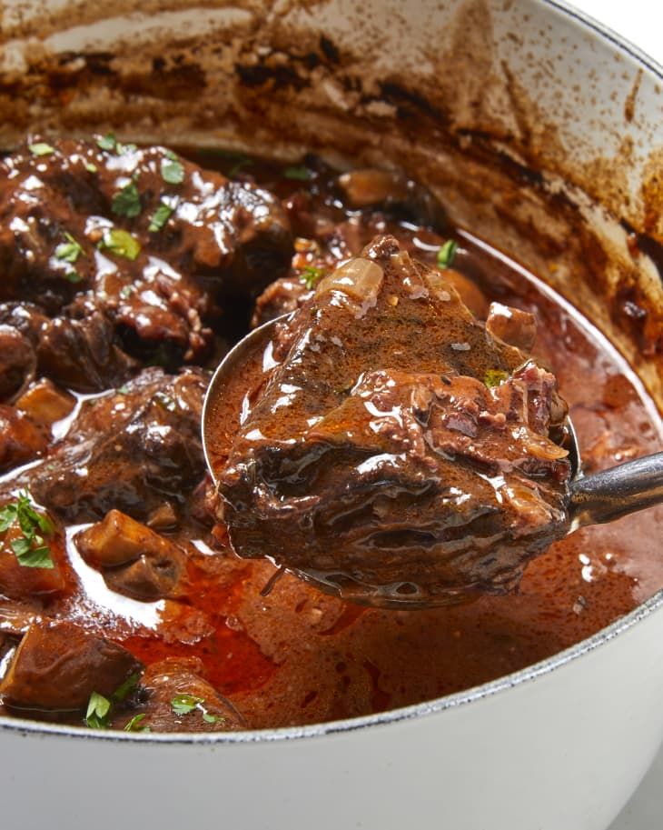 dutch oven pot roast red wine